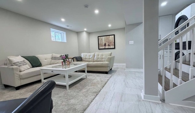 Private 1BR Basement Suite Near Tysons & Metro - Vienna, VA