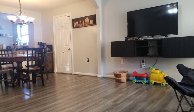 Private 2 Bedroom Duplex near I95, BWI, John Hopkins