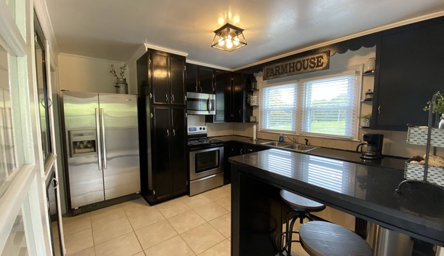 Private 2 Bedroom 1 Bath Charming House on 4 Acres