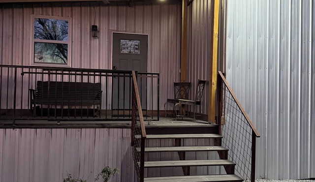 Private 2BR Guesthouse near San Marcos & Austin Sleeps 6 Quiet Retreat