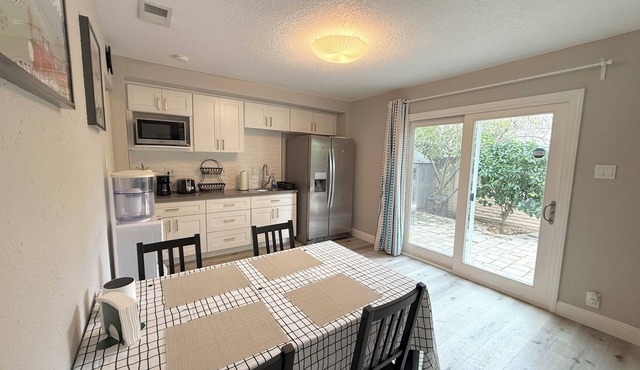 Private 2BR Suite Near Stanford & Meta Parking Quiet & Safe