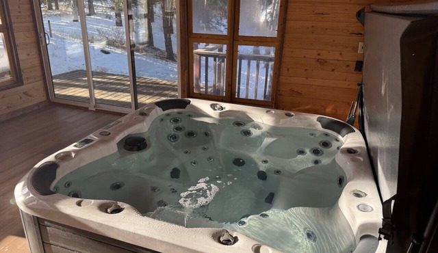 Private 2BR Suite in Bragg Creek | Hot Tub Pond 17 Acres of Forest