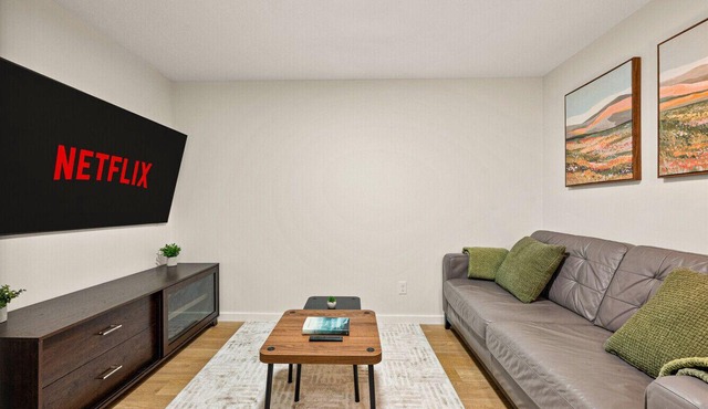 Private 2BR Suite | Near HWY 1 | Free Banff Pass