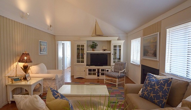 Private 3 Bdrm Oceanwoods home short walk to the beach wifi deck and grill.