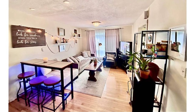 Private 3 bed 2 bath apartment with all amenities