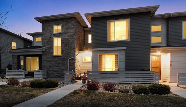 Private 3 -Bed Parker Townhome