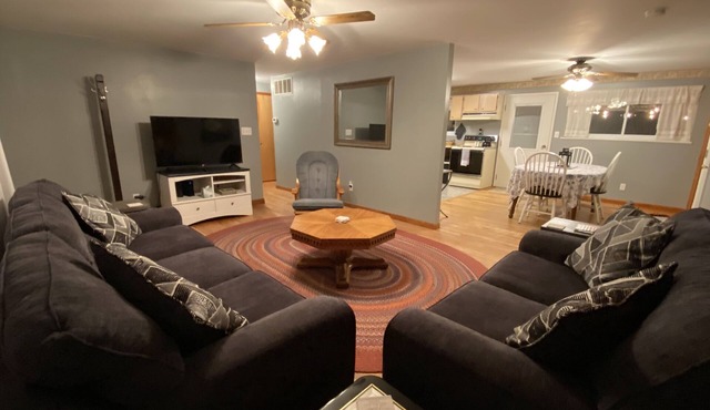 Private 3 Bedroom Ranch: Walk to Cedarville University