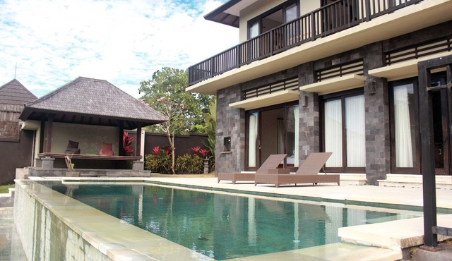 Private 3 Bedroom Villa with Huge Garden