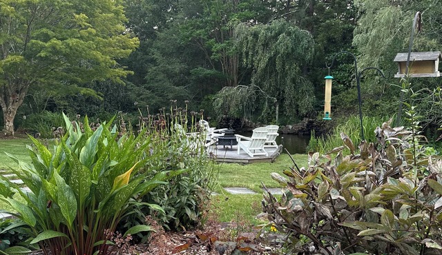 Private 3BR Hamptons Escape: Pool & Tennis, Modern Interior. 10 mins to Dune Rd.