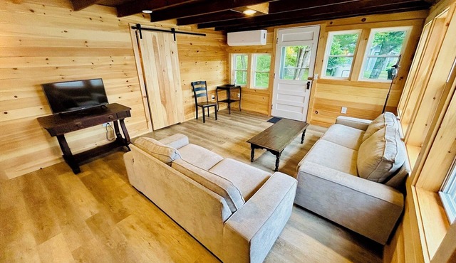 Private 3BR Lakefront Cottage on Green Lake @ Jenkins Beach #3