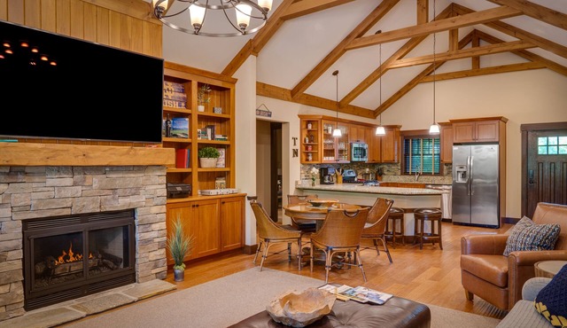 Private 4 Bedroom-8 Bed Cottage Near Ski Resorts! Stay at True North Golf Club