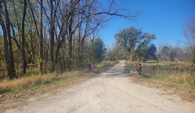 Private, 4-bedroom country house in Chelsea. Located on the Iowa River.