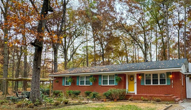 Private 4BR Oasis in the City, near Tennis Center