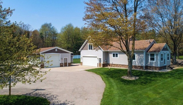 Private 5-Acre Estate | Fishing Pond + Fire Pit
