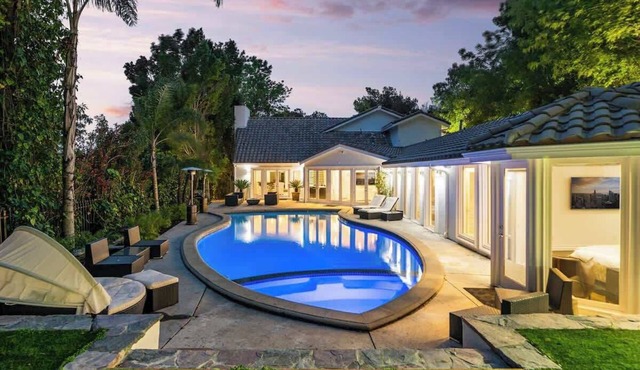 Private 5 bed/6bath Encino Estate w/Pool