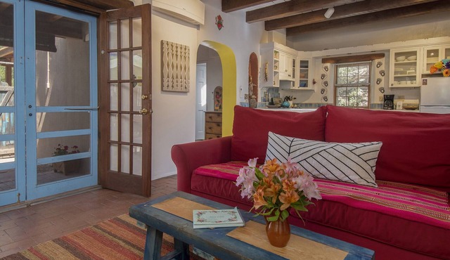 Private 5 star casita minutes from downtown