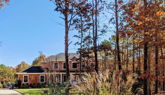 Private 5BR Hamptons Retreat on 3 Acres w/Heated Saltwater Pool