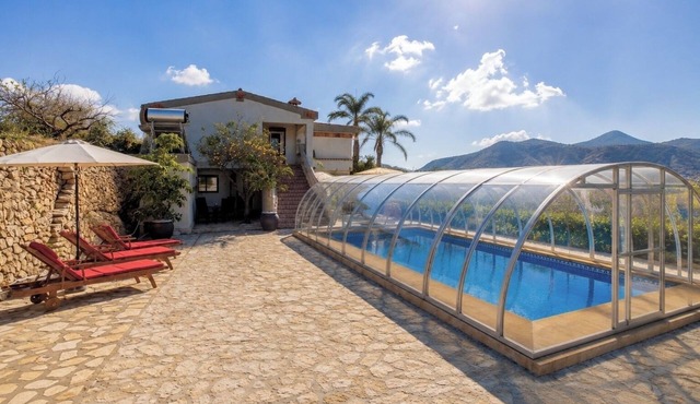 Private 5BR Villa | Heated Pool, Outdoor Bar & Stunning Views