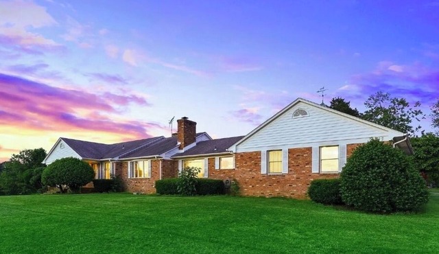 Private 6BR Retreat | Pool, Grill, Nature