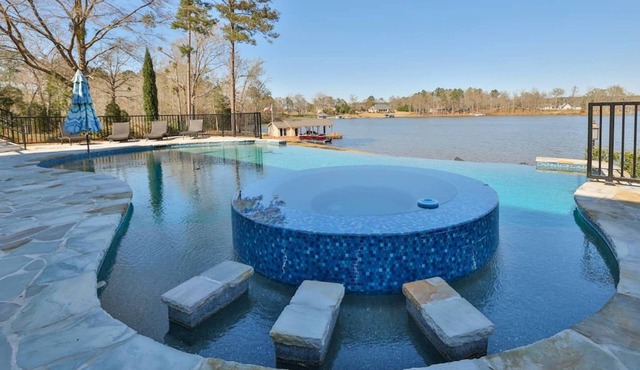 Private 7BR Lakehouse Estate Pool Hottub 13 Beds