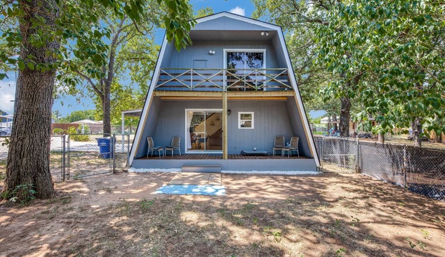 Private A-Frame w/Kayaks on Canal newly renovated