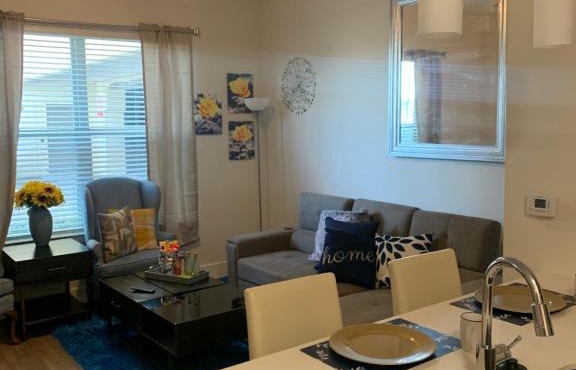 Private, amazing 1-bedroom apt in central location