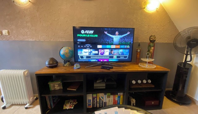 "Private and corporate rentals. 3 bedrooms and sofa bed.