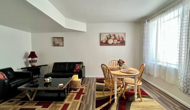Private and Cozy Basement Suite:n12 Mins From DIA