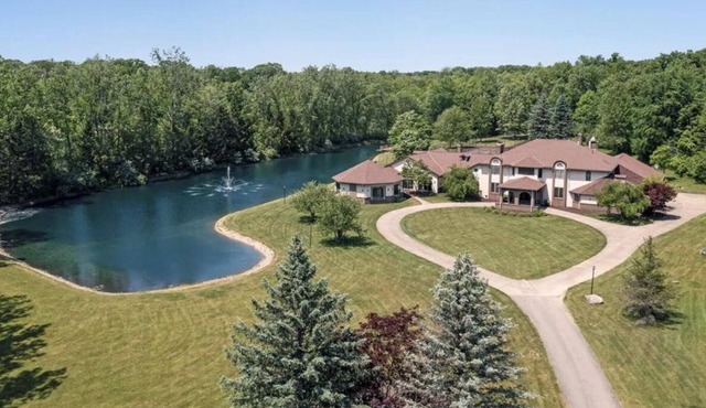 Private and secluded Mansion in the woods