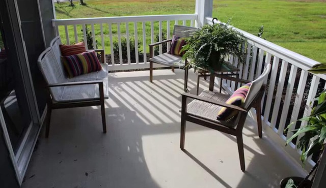 Private apartment close to all major Hampton Roads attractions.