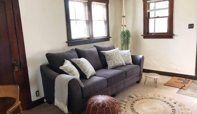 Private apartment in the center of Cheyenne