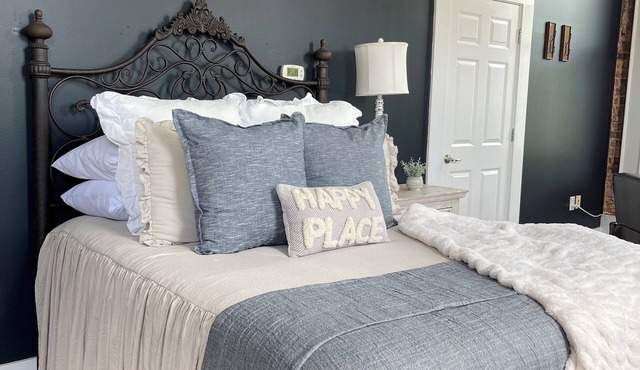 Private apartment in the completely restored & oldest Livingston Sq building.