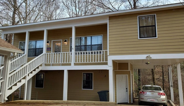 Private Apartment - Less than 4 miles from the Ole Miss Campus
