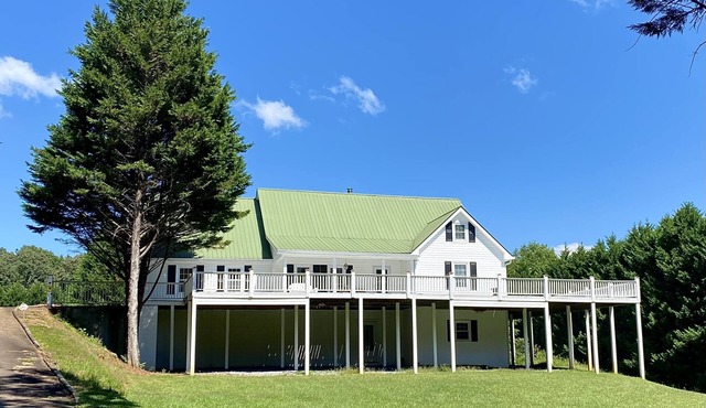 Private apartment with full kitchen, living, & bath! Lowest fees in town!