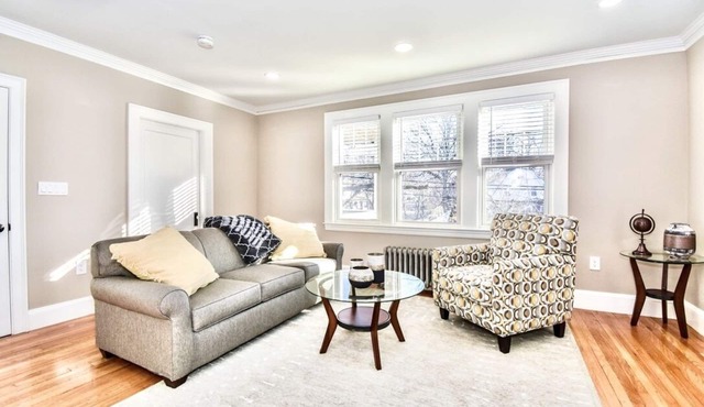 Private Auburndale Getaway Minutes from Boston!