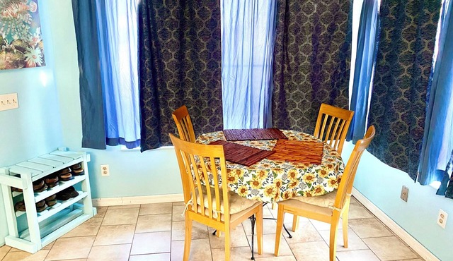 Private backyard! 5 minutes walk to the beach!