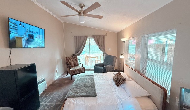 Private Bayou Guest Suite Retreat Near Fishing and Boat Access