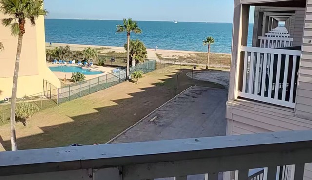 Private Bayview Condo