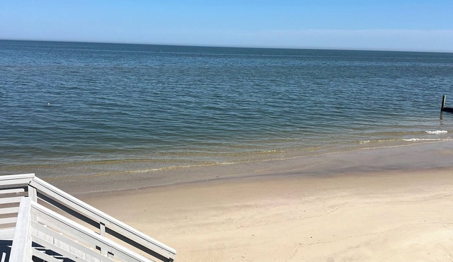 Private Beach 3BR, 2BA Retreat - your peaceful getaway awaits