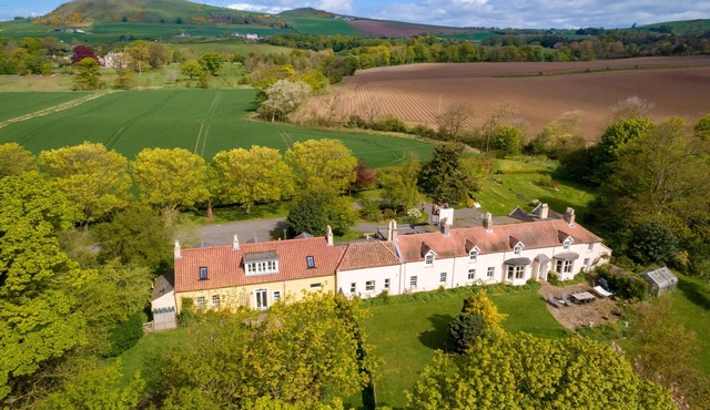 Private Beach Access - Dumbarnie Golf - Beautiful 2 B/Rm Cottage - Pet Friendly