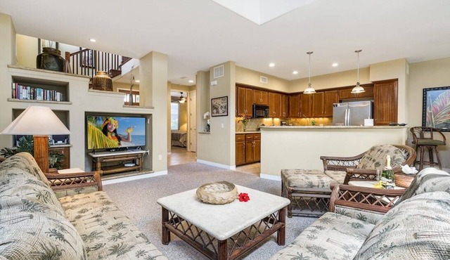 🏖️Private Beach Access | End Unit | Large Private Lanai!