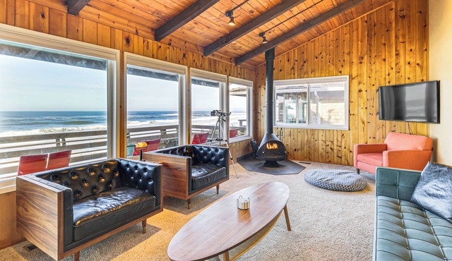 Private Beach Access: Serene Escape in Depoe Bay