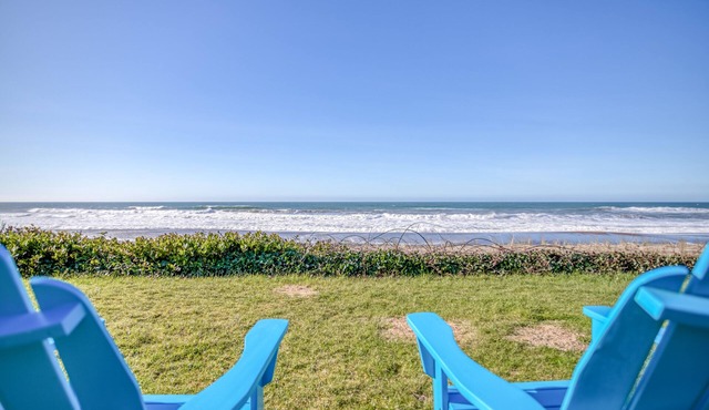 Private Beach Access, Panoramic Views and Spacious Rooms Set This Home Apart!