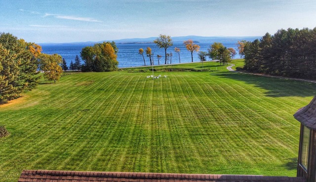 private Beach, Basketball Court, 100 yard chipping Range, Water Sports, bikes
