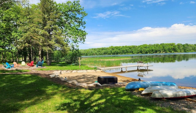 Private Beach, Beautiful Lake Home, Fishing, Recreation - Everything You Need!