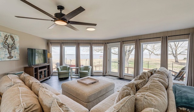 Private Beach & Fishing Pier: Wicomico River House