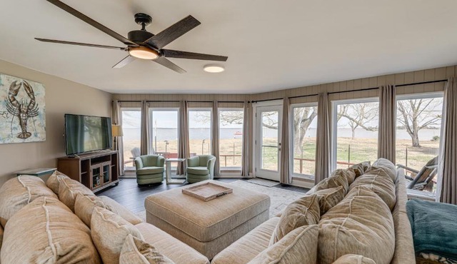 Private Beach & Fishing Pier: Wicomico River House