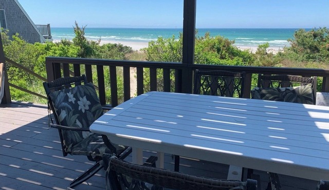 PRIVATE BEACH- MAYFLOWER/Bayview- 5 BR - Dennis!