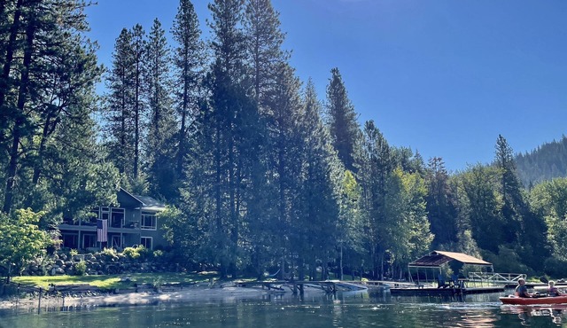 Private Beach on a Secluded Bay, Comfortable Family