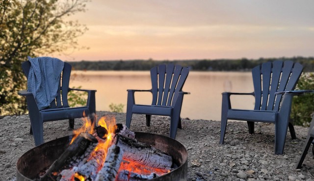 Private beach on the Ottawa river!